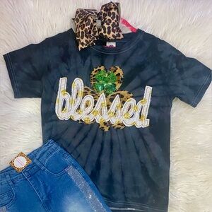 BRAND NEW WITH TAGS Girls' Black Tie-Dye "Blessed" Shamrock Tee